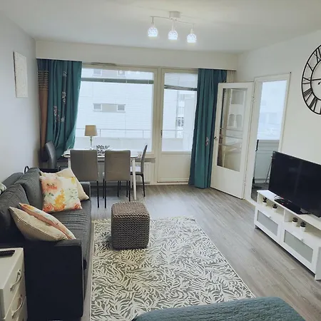 아파트 City Apartment *